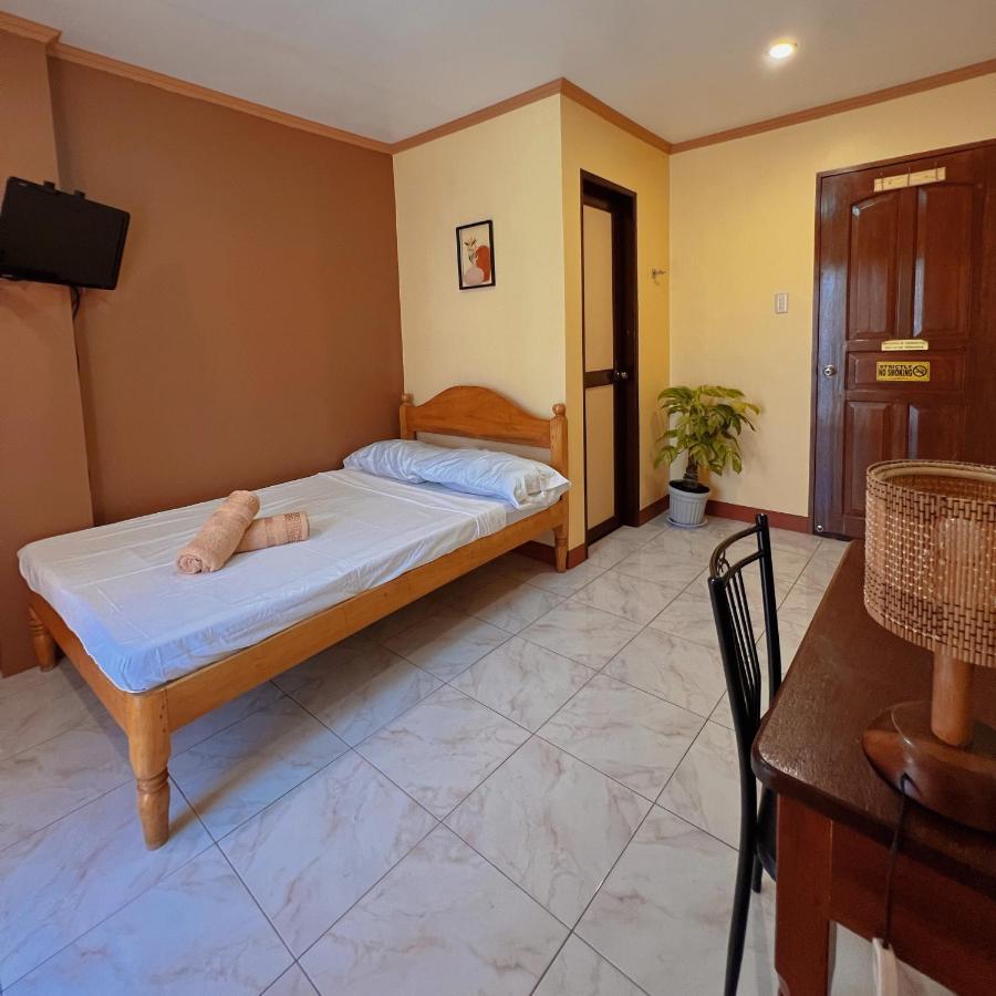 Balayong Pension Puerto Princesa Екстер'єр фото