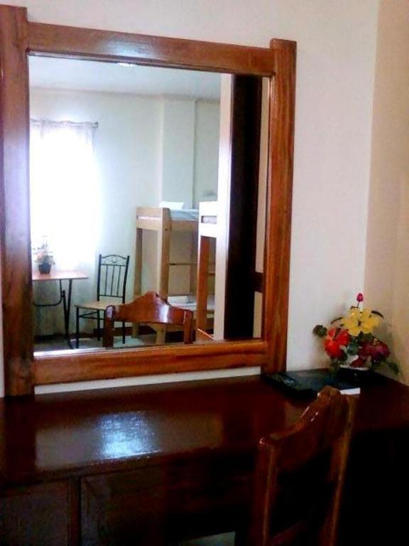 Balayong Pension Puerto Princesa Номер фото