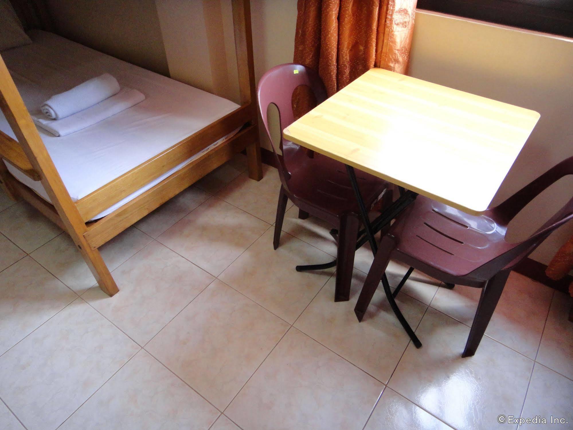 Balayong Pension Puerto Princesa Екстер'єр фото